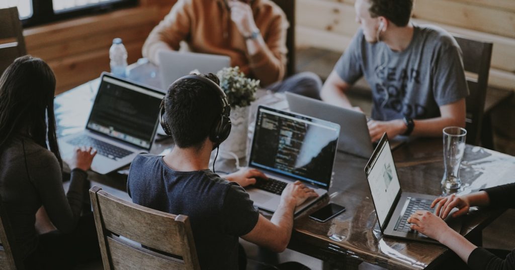 Inteligência artificial impacto emprego funções