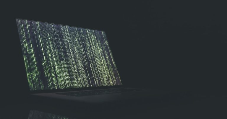 Shadow AI risco segurança dados empresariais
